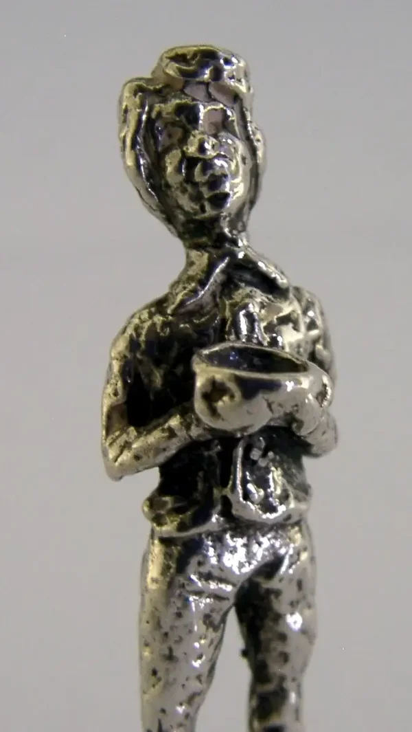 ENGLISH CAST STERLING SILVER OLIVER TWIST DICKENS FIGURE 1976 MINIATURE