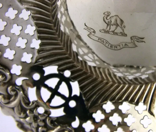 PRETTY ENGLISH STERLING SILVER CAMEL FAMILY CRESTED DISH 1903 ANTIQUE