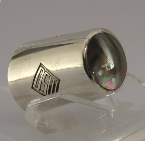 BEAUTIFUL STERLING SILVER MOONSTONE ? SEWING THIMBLE 1993 NEEDLEWORK DSW