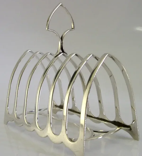 ENGLISH GOTHIC SOLID STERLING SILVER SIX SLICE TOAST RACK 1912 ANTIQUE 108g