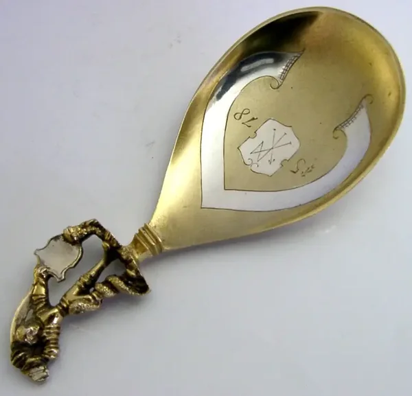1897 GEORGE & THE DRAGON STERLING SILVER GILT BAPTISM SPOON ANTIQUE VICTORIAN