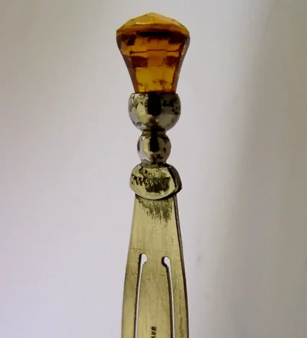 PRETTY SCOTIISH SOLID STERLING SILVER CITRINE THISTLE BOOKMARK 1931 ANTIQUE
