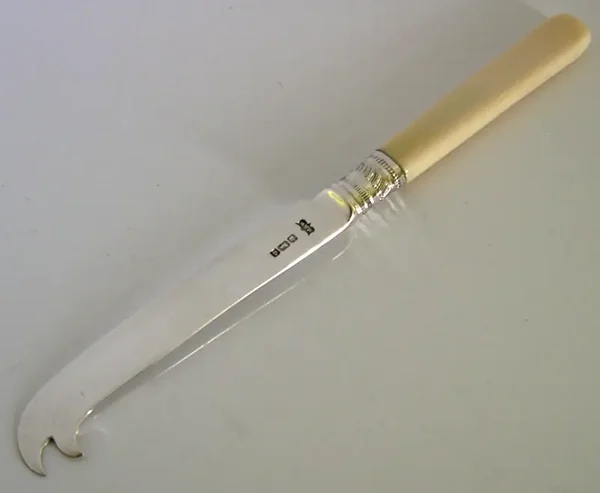 SUBERB ENGLISH SOLID STERLING SILVER CHEESE SLICER 1908 ANTIQUE