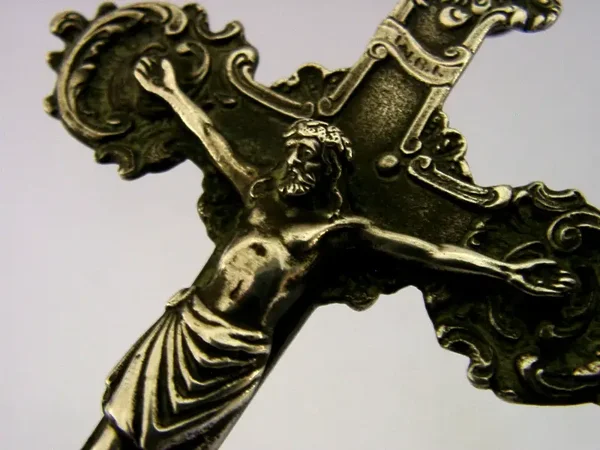 RARE 5+inch GERMAN HANAU SOLID SILVER WALL CROSS CRUCIFIX 1900 ANTIQUE RELIGIOUS