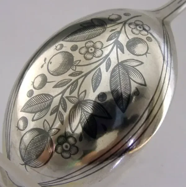 SOVIET BEAUTIFUL RUSSIAN 875 SOLID SILVER NIELLO SERVING SPOON c1960 RUSSIA 60g