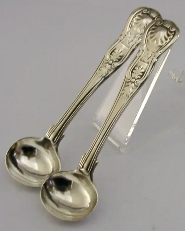 HEAVY 47g STERLING SILVER SALT SPOONS ANTIQUE 1844 TURNBULL CREST