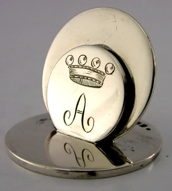 STERLING SILVER BARONS CORONET MENU HOLDER 1924 ANTIQUE 26g