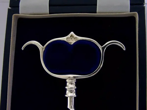 QUALITY MINT ENGLISH SOLID STERLING SILVER CORKSCREW LONDON 1988 BARWARE BOXED