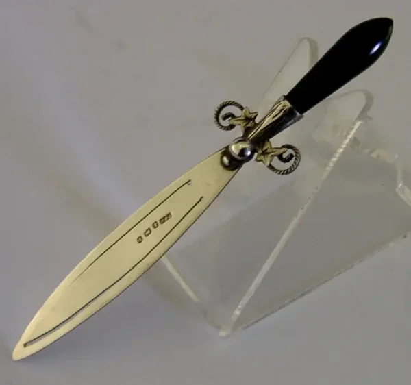 ENGLISH STERLING SILVER AGATE BOOKMARK PAGE MARKER 1901 ANTIQUE