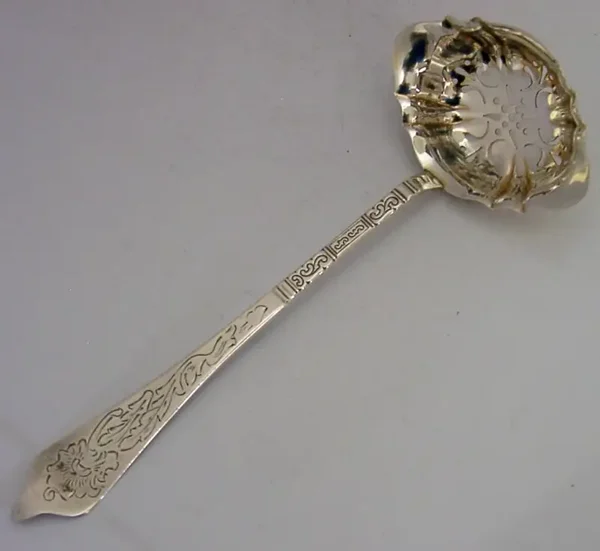 PRETTY ART NOUVEAU DANISH STERLING SILVER SUGAR SIFTER SPOON 1908 ANTIQUE
