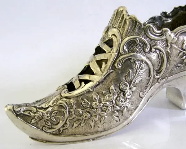RARE LARGE NOVELTY SOLID SILVER SHOE DISH c1890 ANTIQUE PIN CUSHION?