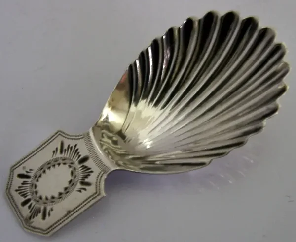RARE ENGLISH GEORGIAN STERLING SILVER BRIGHTCUT CADDY SPOON 1799 ANTIQUE