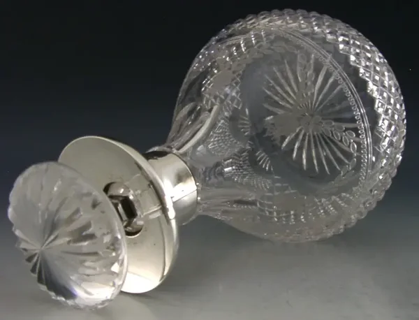 ANTIQUE 1908 STERLING SILVER TOPPED MINI WHISKY BRANDY NOGGIN DECANTER BARWARE