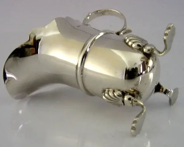 PRETTY 68g ENGLISH STERLING SILVER CREAM JUG 1918 ANTIQUE