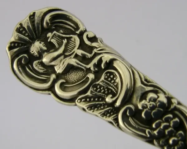 BEAUTIFUL ENGLISH STERLING SILVER ANGEL & HARP TEA CADDY SPOON 1901 ANTIQUE 28g