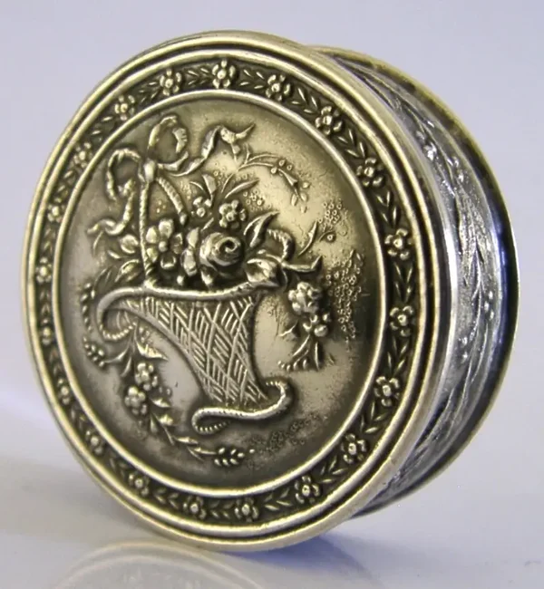 BEAUTIFUL FRENCH STERLING SILVER PILL BOX c1910 ANTIQUE