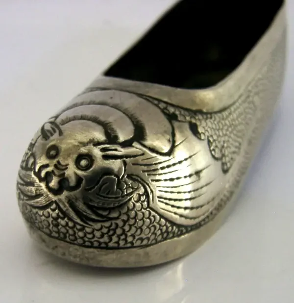 CHINESE EXPORT SILVER PIN CUSHION MINIATURE BAT SHOE / SLIPPER c1900 ANTIQUE