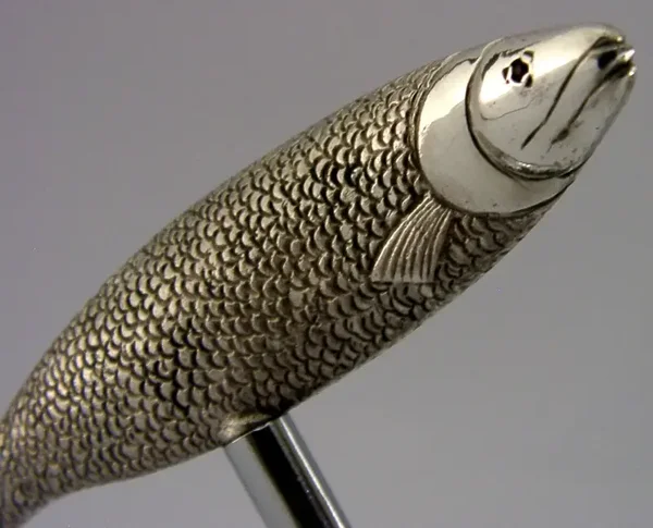 QUALITY MINT ENGLISH STERLING SILVER FISH CORKSCREW 1975 FISHING BARWARE ANIMAL