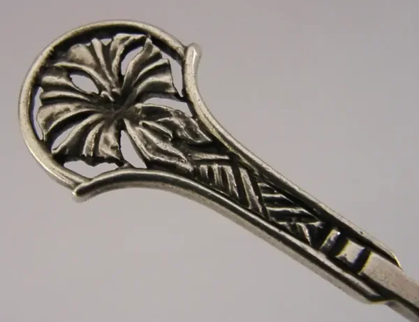 JAMES LINTON AUSTRLIAN STERLING SILVER FLOWER SPOON c1960 ARTS & CRAFTS
