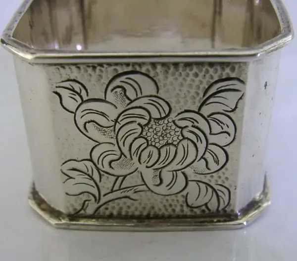 SUPERB CHINESE EXPORT SOLID SILVER CHRYSANTHEMUM NAPKIN RING c1940 ANTIQUE