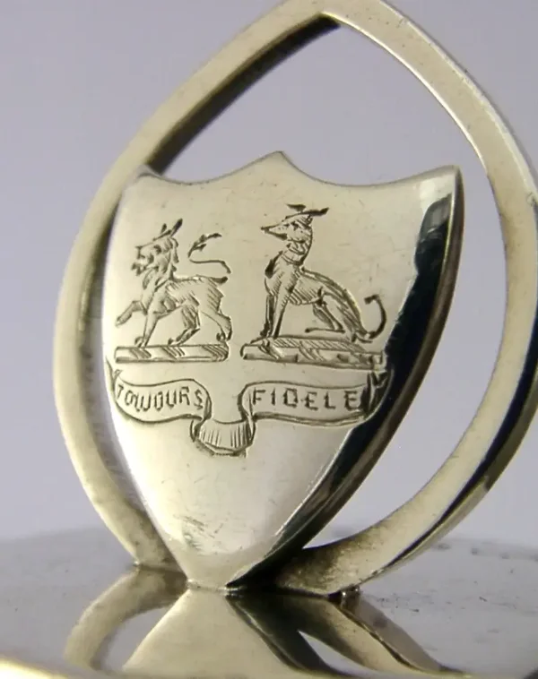 ENGLISH STERLING SILVER DOUBLE CRESTED MENU HOLDER PLACE MARKER 1905