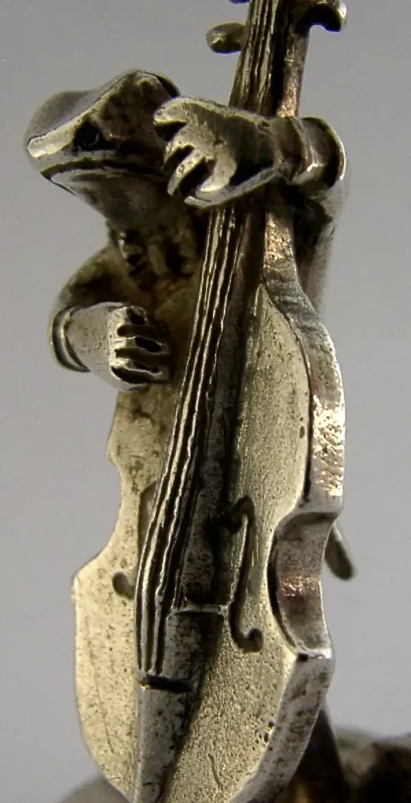 ENGLISH SOLID SILVER ANIMAL FROG CELLO DOUBLE BASS PLAYER MENU HOLDER 1996