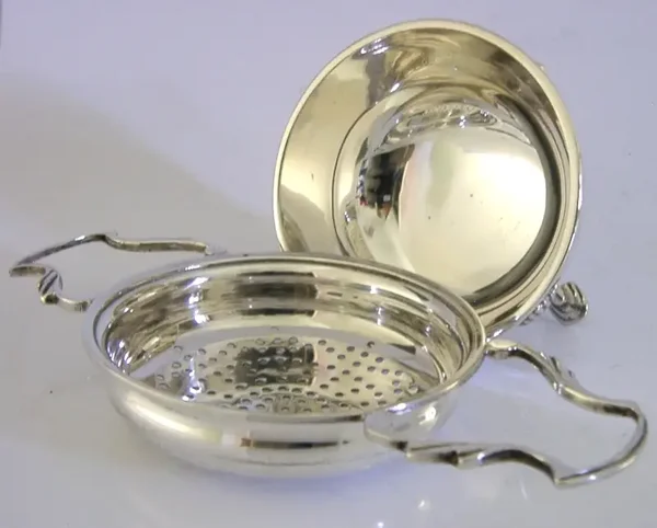 LARGE 100g ENGLISH STERLING SILVER TEA STRAINER AND DRIP BOWL STAND 1935