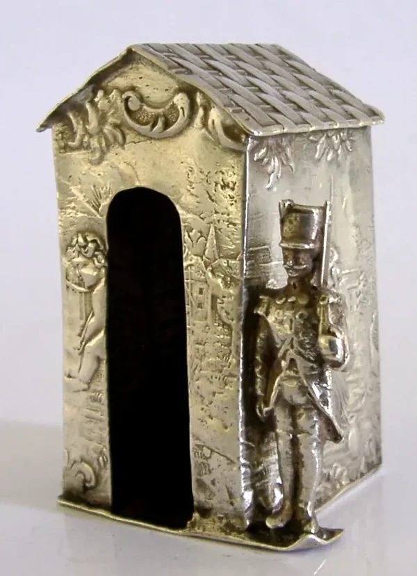 ANTIQUE RARE HANAU STERLING SILVER SENTRY POST SOLDIER GUARD MINIATURE 1900 TOY