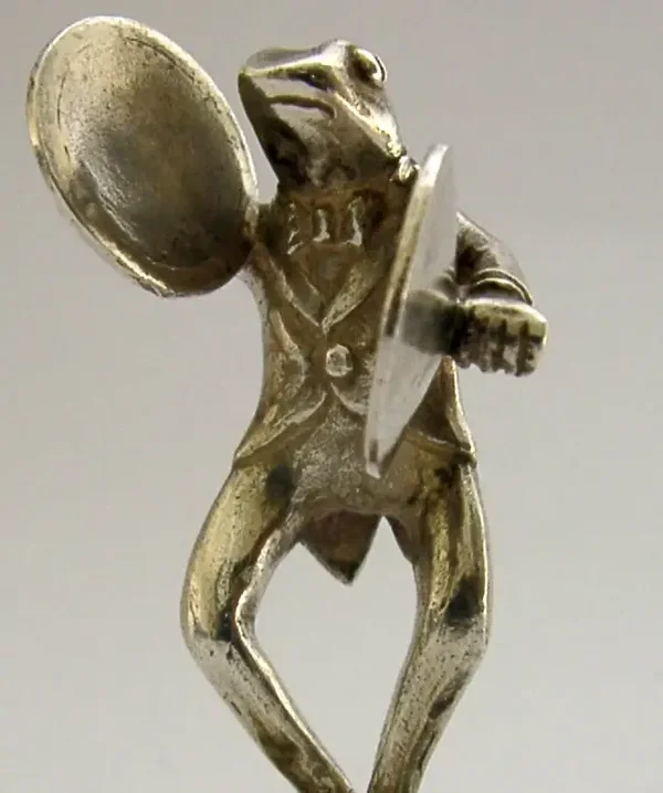 RARE STERLING SILVER ANIMAL FROG CYMBALS PLAYER MENU HOLDER LONDON 1994
