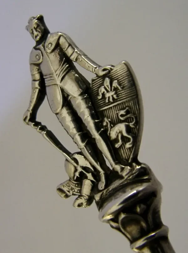 QUALITY ENGLISH MEDIEVAL KNIGHT STERLING SILVER SUGAR SIFTER SPOON 1896 ANTIQUE
