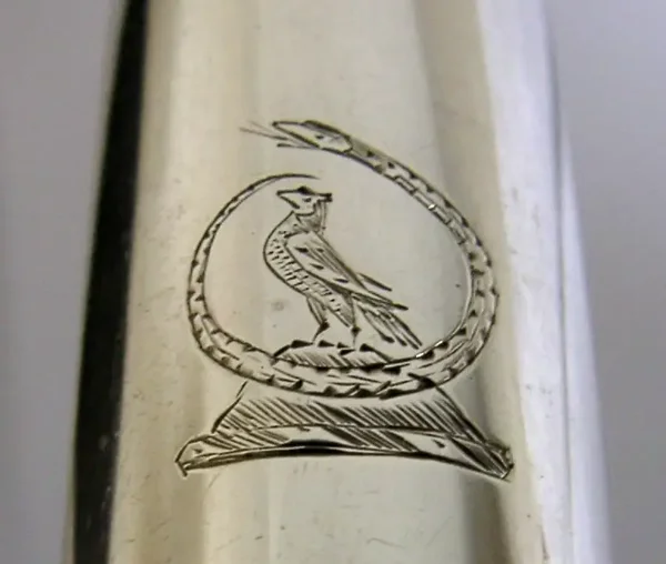 RARE WALKER FAMILY CRESTED SOLID STERLING SILVER MARROW SCOOP 1866 BLYTH NOTTS