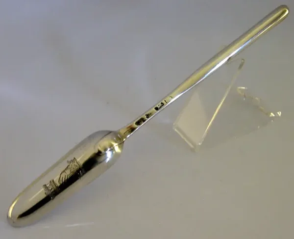 RARE GEORGIAN SOLID STERLING SILVER MILLS FAMILY CRESTED MARROW SCOOP 1763