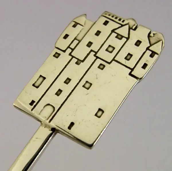 CRAIGIEVAR CASTLE SCOTTISH SOLID STERLING SILVER NORMAN CHERRY SPOON 1980