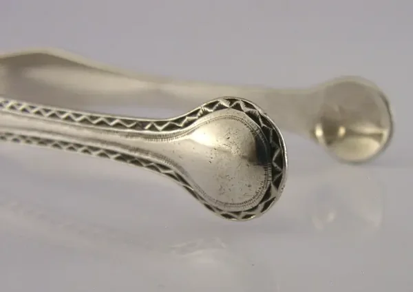 HESTER BATEMAN ANTIQUE STERLING SILVER BRIGHT CUT SUGAR TONGS c1770 GEORGIAN
