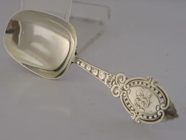 PRETTY VICTORIAN ENGLISH CADDY SPOON STERLING SIVER 1865 GEORGE UNITE