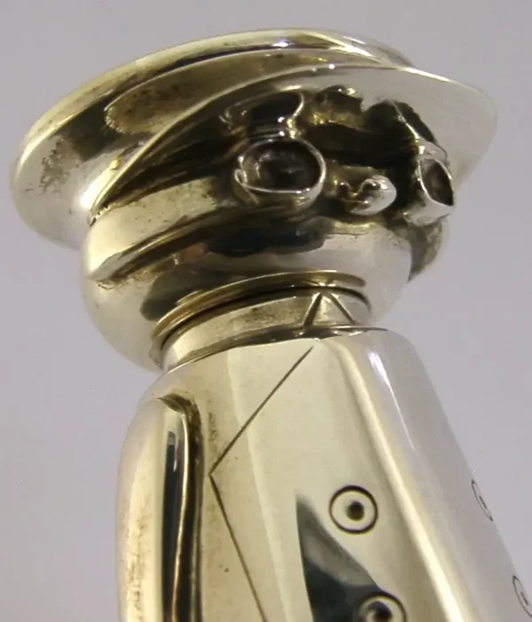 SUPERB STERLING SILVER NOVELTY CHAUFFEUR SALT POT 2001 ENGLISH NOVELTY 60g