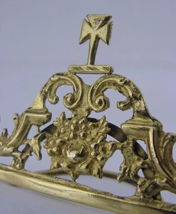 RARE STERLING SILVER GILT MCKEE M'KEE FAMILY CRESTED MENU HOLDER ANTIQUE