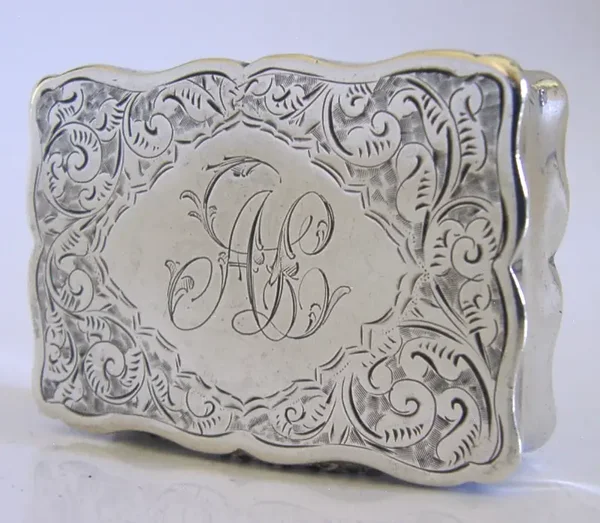 CHESTER VICTORIAN ANTIQUE STERLING SILVER SNUFF BOX 1896 ENGLISH 54g