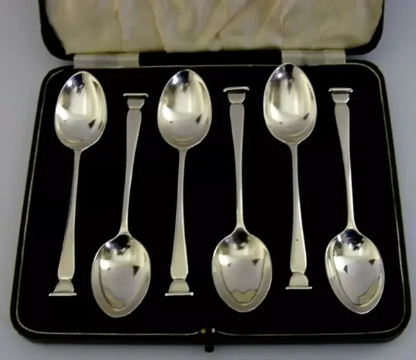 SUPERB SET OF SIX SOLID STERLING SILVER NAIL TOP SPOONS 1908 CASED 76g