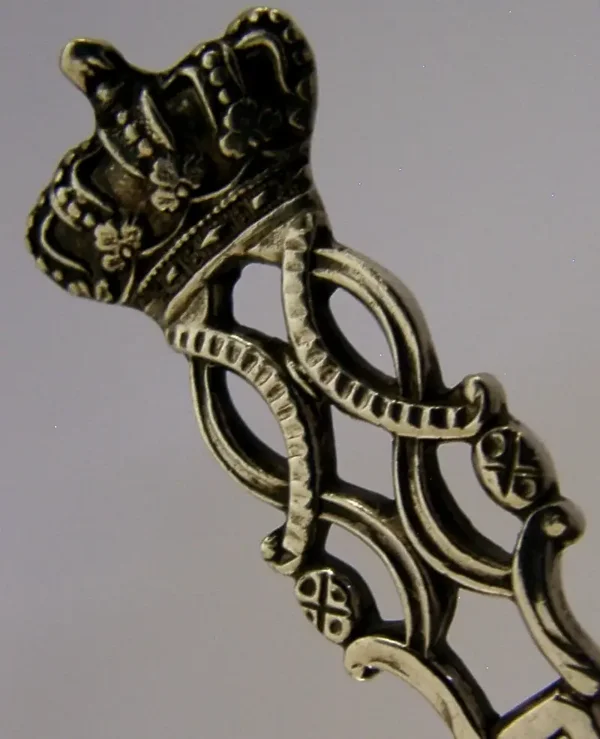 ENGLISH QUEEN VICTORIA STERLING SILVER SOUVENIR SPOON 1897 ANTIQUE