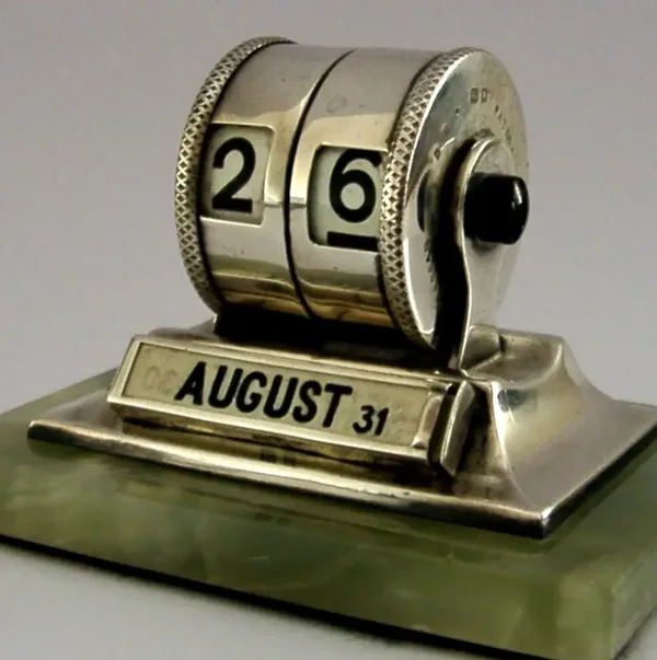 STYLISH STERLING SILVER GREEN ONYX DESK CALENDAR 1931 ART DECO 162g
