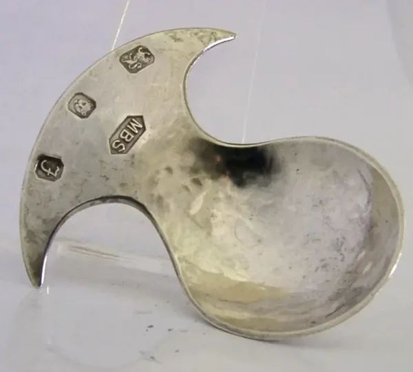 ENGLISH SOLID STERLING SILVER PLANISHED CADDY SPOON 1980 ARTS & CRAFTS