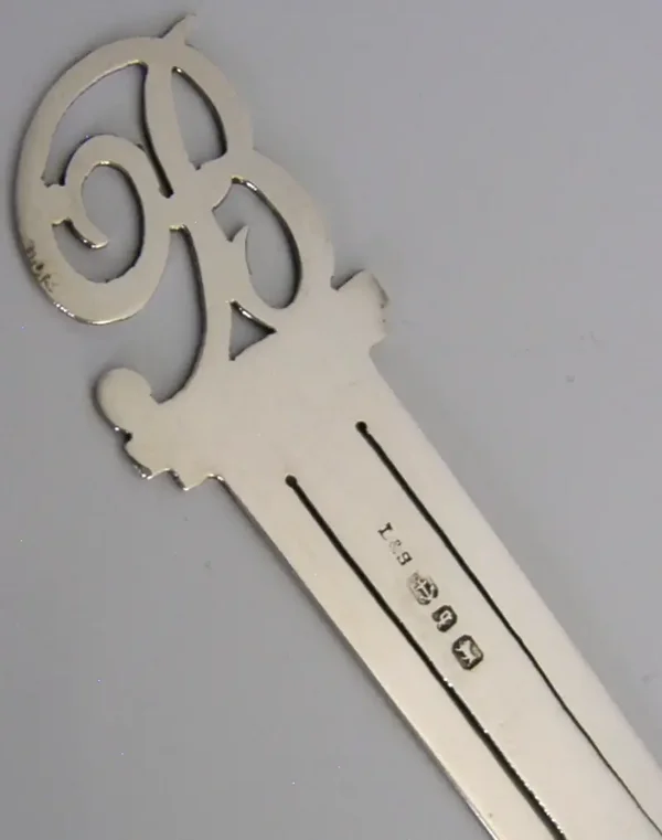 RARE VICTORIAN SOLID STERLING SILVER 'B' BOOKMARK PAGE MAKER 1890