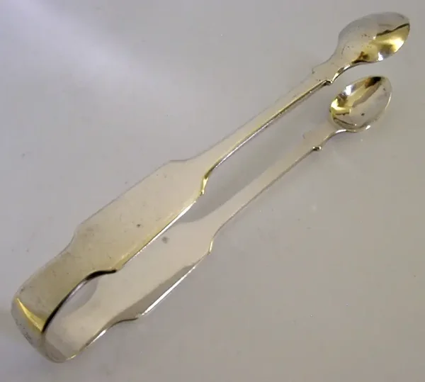 HEAVY 64g IRISH STERLING SILVER SUGAR TONGS 1853 ANTIQUE DUBLIN