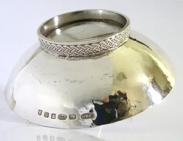 BEAUTIFUL SOLID STERLING SILVER CELTIC BOWL DISH 2002 PLANNISHED HAND MADE 92g
