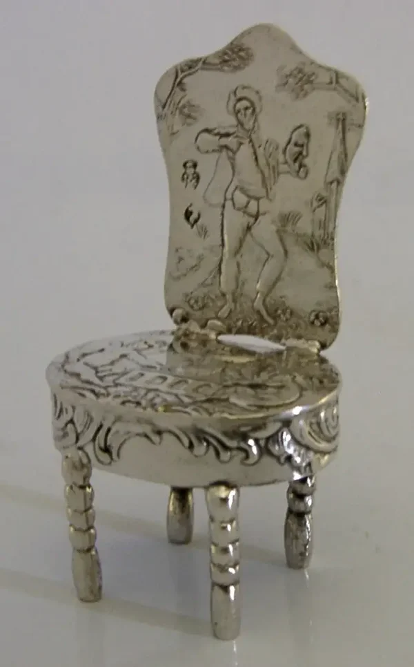 VICTORIAN SOLID SILVER MINIATURE DOLLS HOUSE CHAIR c1900 ANTIQUE HANAU THESBIAN