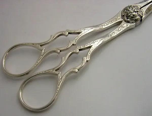 VICTORIAN HIGH QUALITY ENGLISH SOLID STERLING SILVER GRAPE SHEARS 1872 BARWARE
