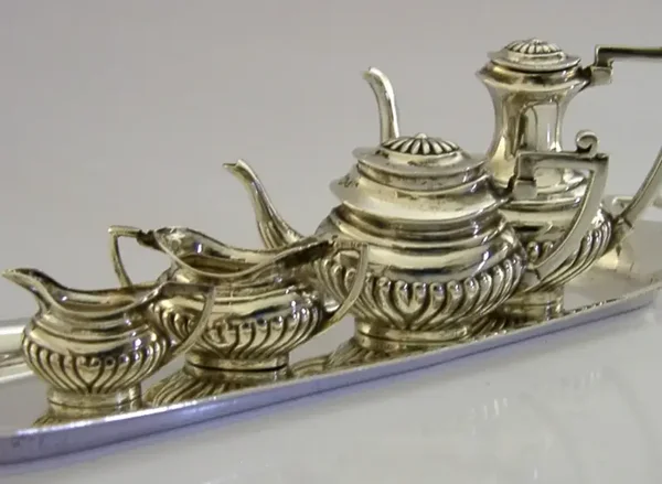 NOVELTY ENGLISH SOLID STERLING SILVER MINIATURE DOLLS HOUSE TEA SET 1978