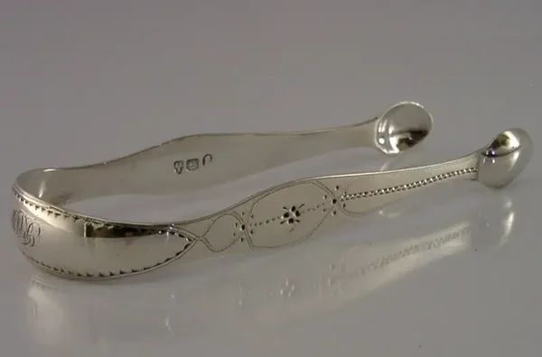 RARE NEWCASTLE GEORGIAN STERLING SILVER SUGAR TONGS c1810 ENGLISH ANTIQUE