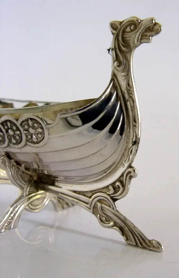 NORWEGIAN SOLID SILVER VIKING BOAT SALT 830S c1960 DRAGESTIL